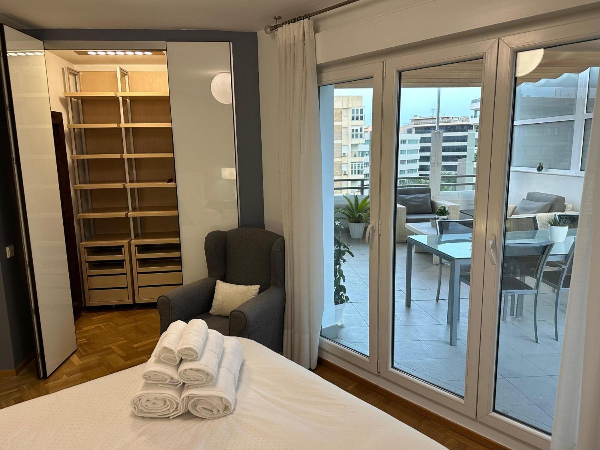 The Penthouse Apartment Almeria Bagian luar foto
