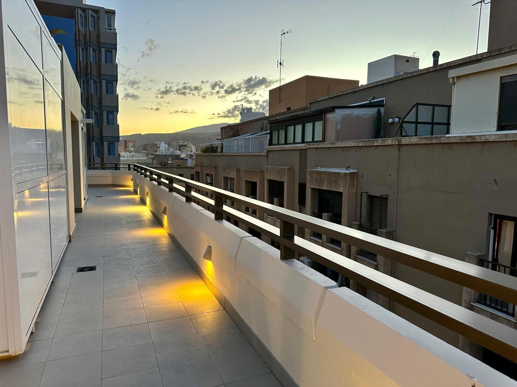 The Penthouse Apartment Almeria Bagian luar foto