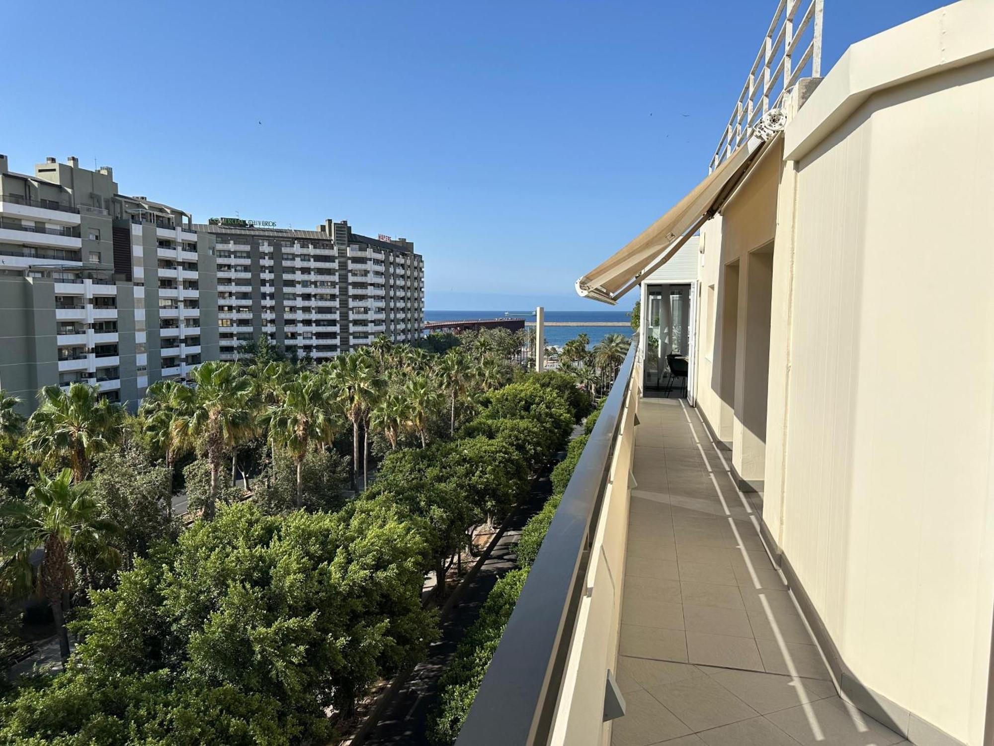 The Penthouse Apartment Almeria Bagian luar foto